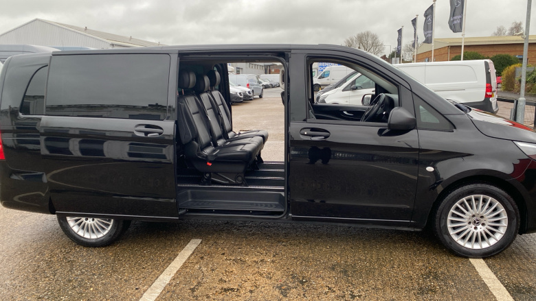 Mercedes-Benz Vito Tourer L3 Diesel Rwd 114 CDI Select 9-Seater 9G-Tronic